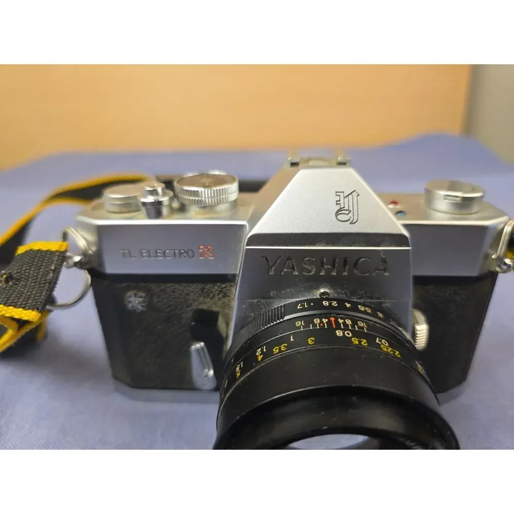 Yashica TL Electro-X 35mm SLR Film Camera with 50mm 1:1.7 Yashinon DS Lens.